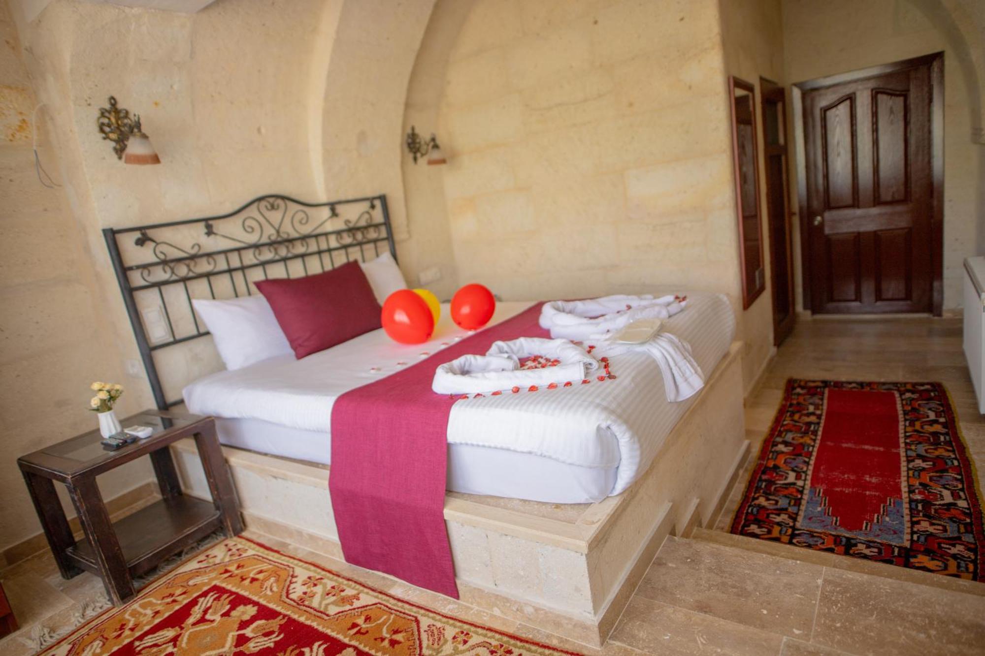 Gueven Cave Hotel Göreme Esterno foto