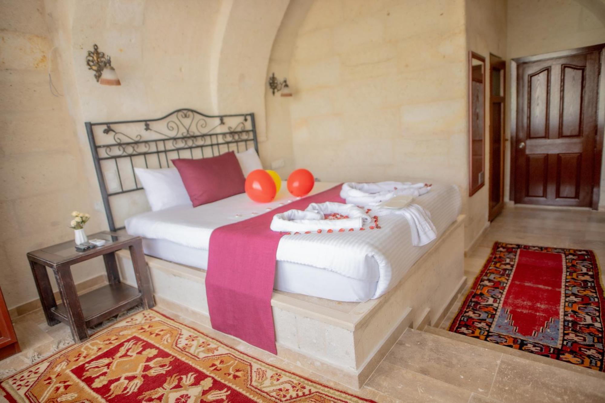 Gueven Cave Hotel Göreme Esterno foto